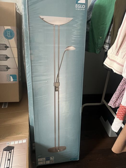 Oświetlenie wnętrz lampy żyrandole kinkiety