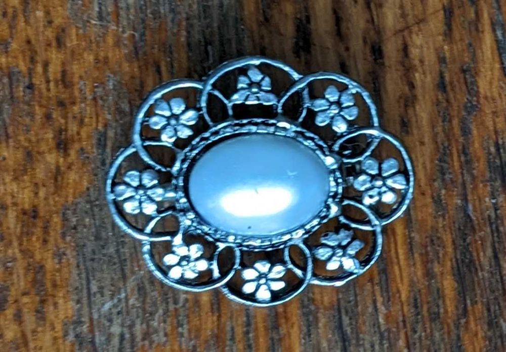 Broszka, 4 cm długość