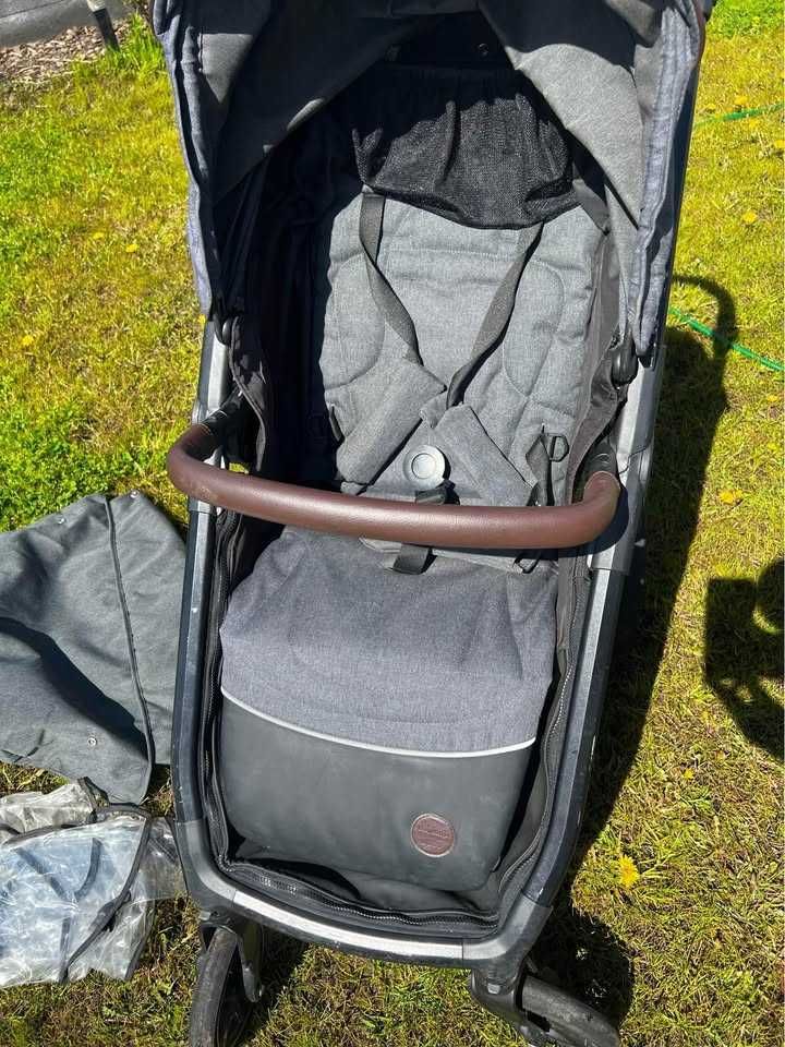 Wózek spacerowy Baby Design, pompowane koła