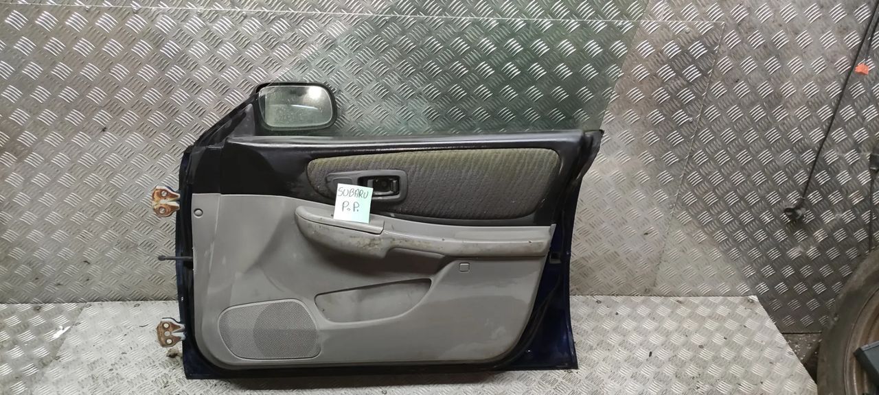 drzwi subaru impreza prawy przód