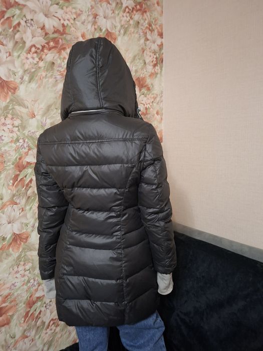 Зимовий пуховик на дівчинку підлітка