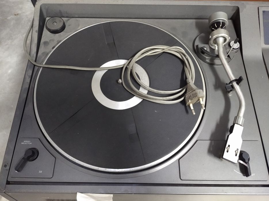 Sharp Stereo Music cemter