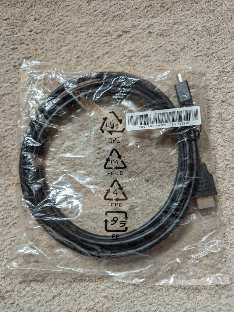 Кабели HDMI 1.8 м. и 1.5м., качественные.