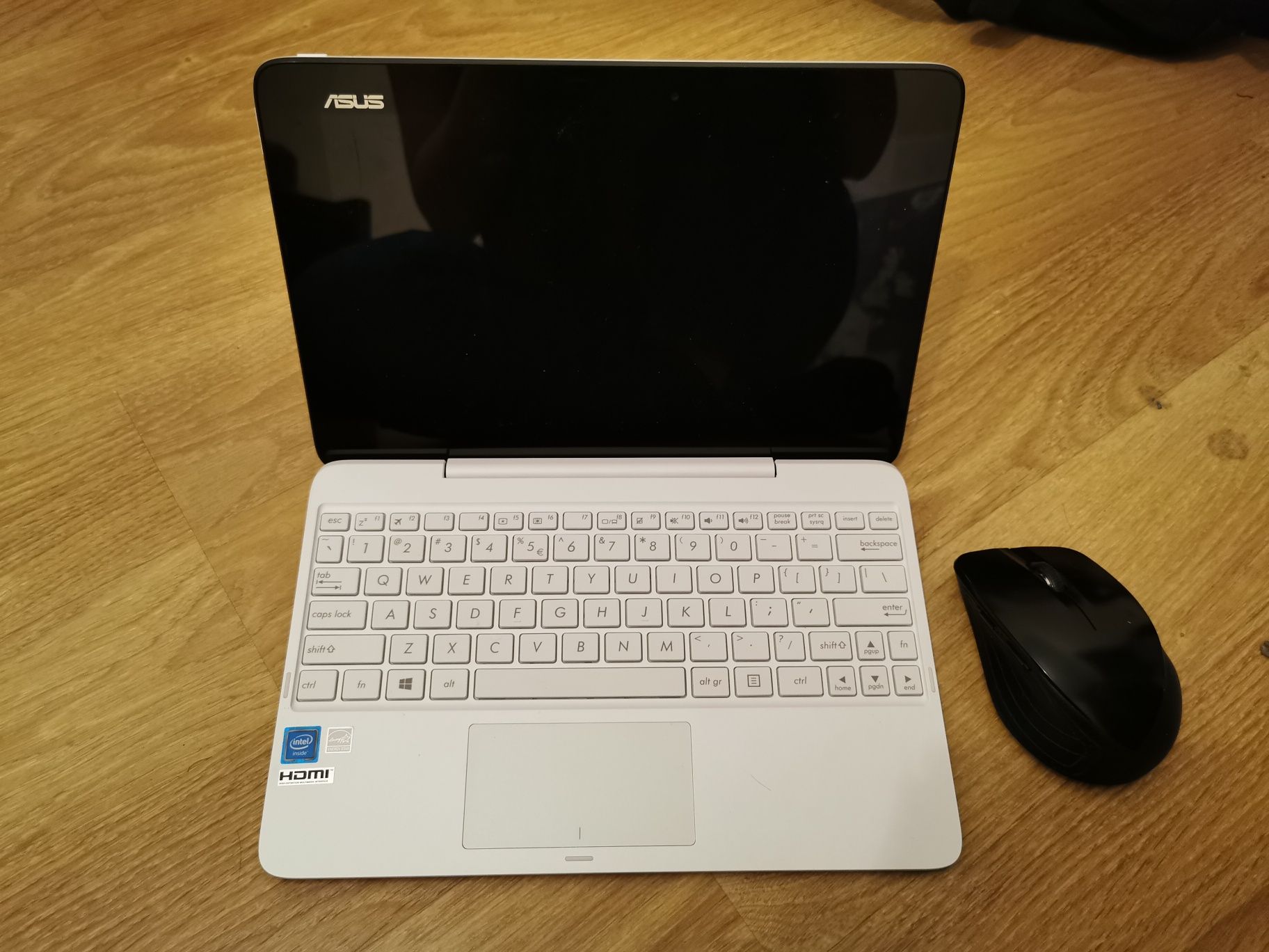 Asus Transformer Book T100 2w1 komputer i teblet biały