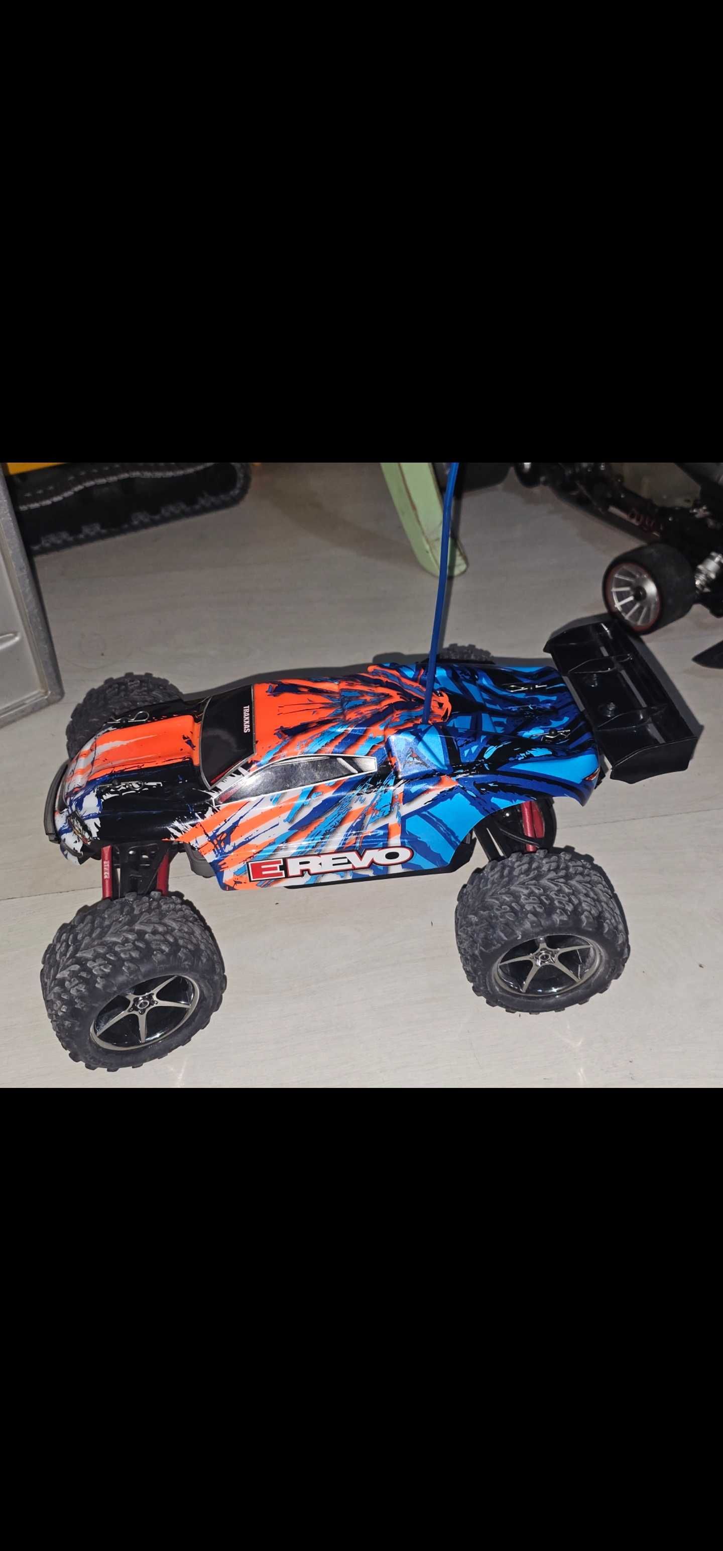 traxxas e-revo 1/16 eletrico