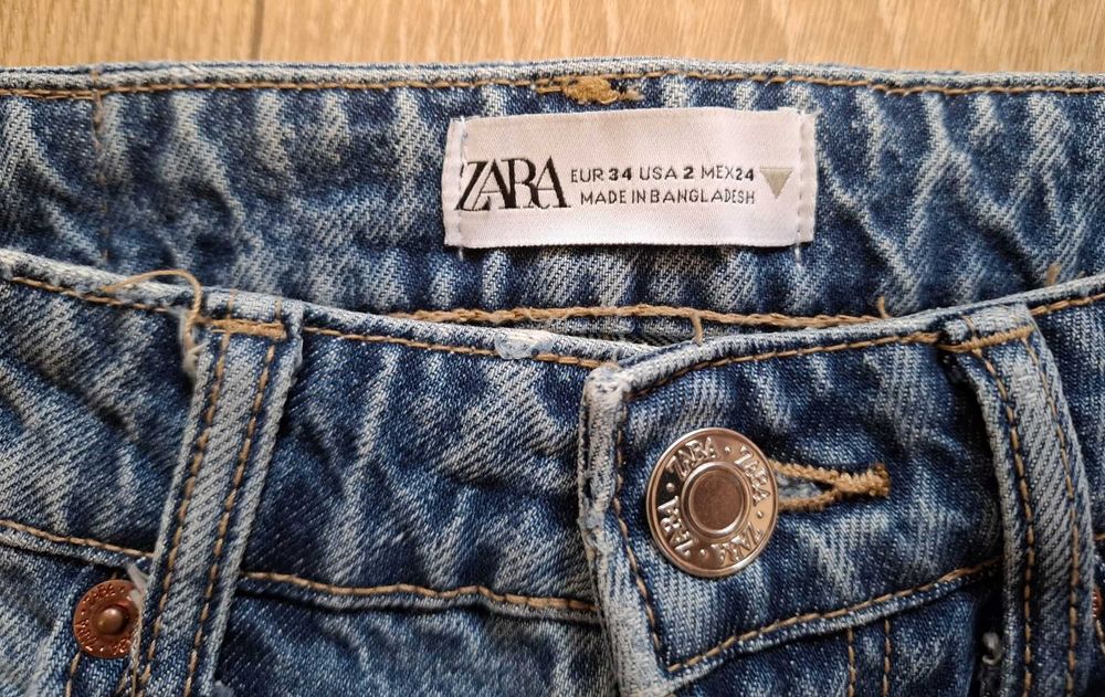 Damskie jeansy ZARA, rozmiar 34, super jakość i atrakcyjna cena!