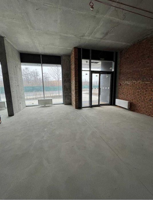 ЖК Діброва Парк!Фасадне нежитлове приміщення на Віктора Некрасова.