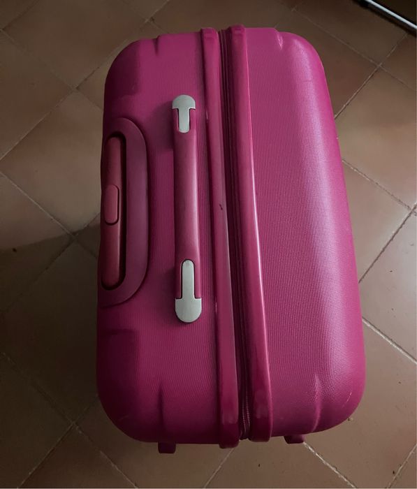 Vendo troley de porão