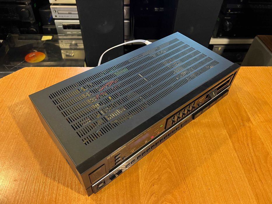 Amplituner Pioneer SX-1500 Stereo, Audio Room