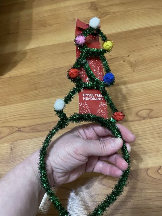 Детский карнавальный обруч «елочка» на голову.
