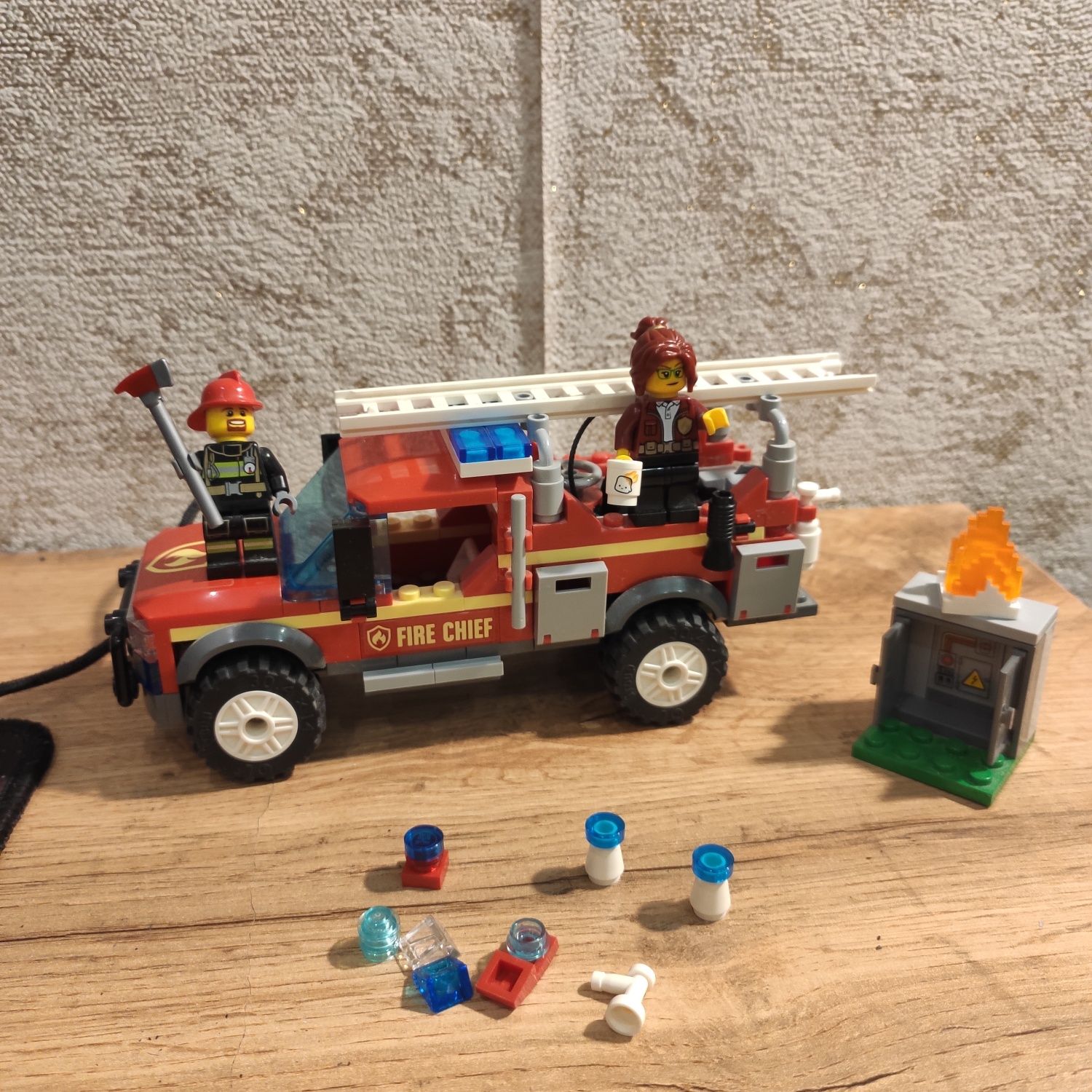 Lego Грузовик начальника пожарной охраны 60231, оригинал