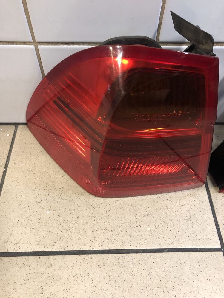 Lampa tyl tylna w blotnik prawa lewa bmw e91