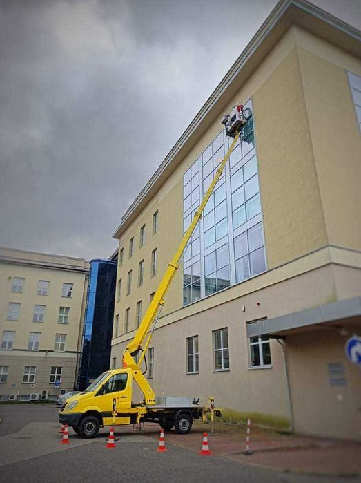 Wynajem podnośnika koszowego, wynajem zwyżek, podnośniki