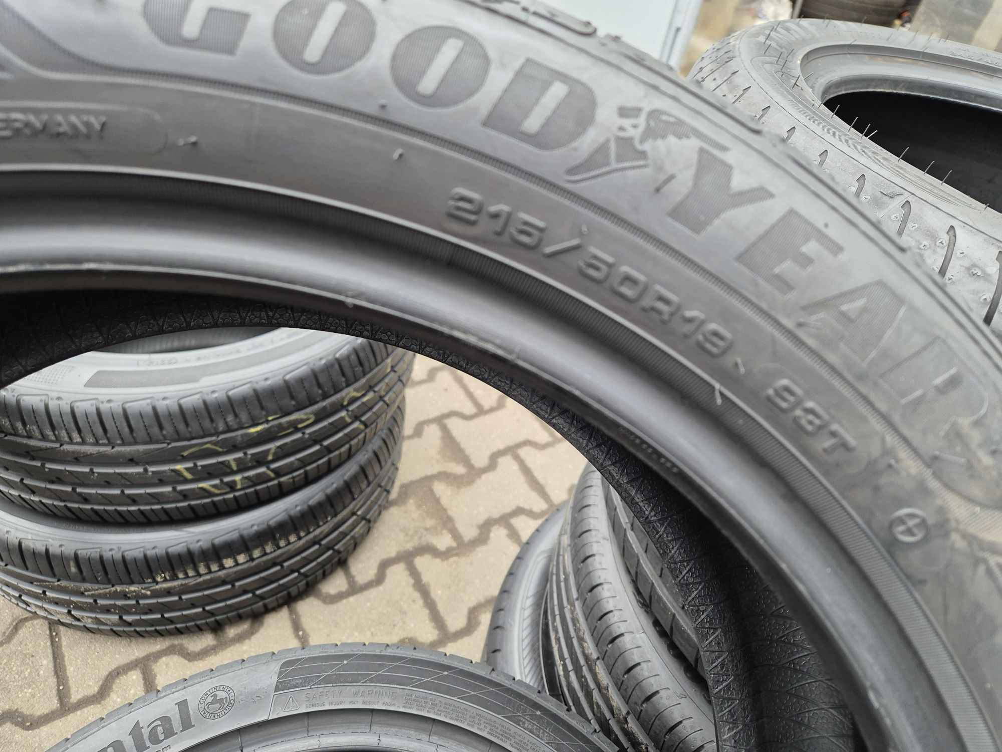 Para opon letnich Goodyear 215 50r19rok 20