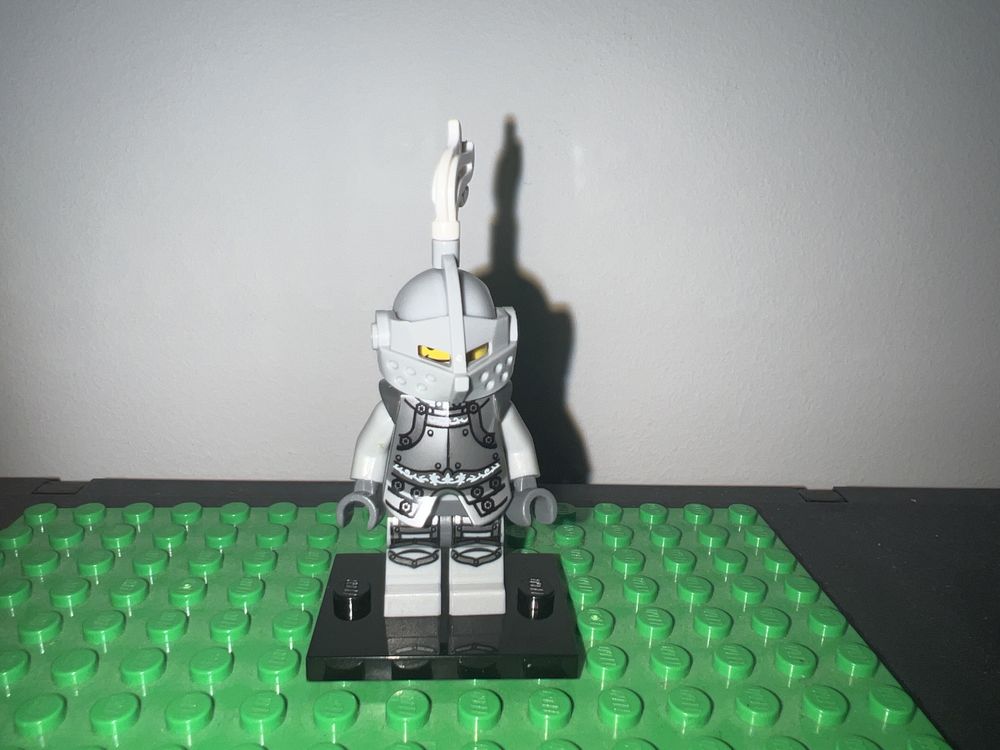 Minifigurka Lego col132 Heroic Knight