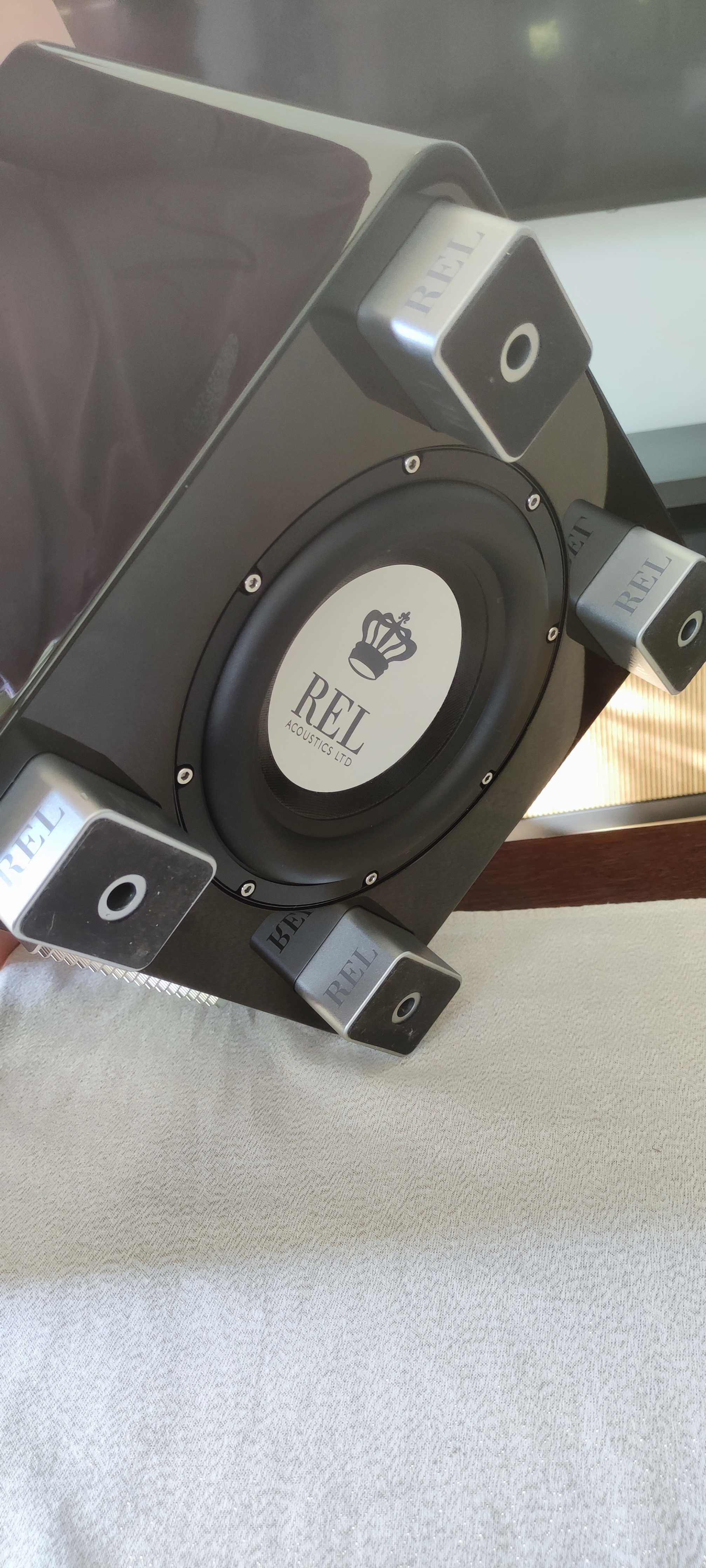 Rel T5x Subwoofer aktywny High Gloss Black