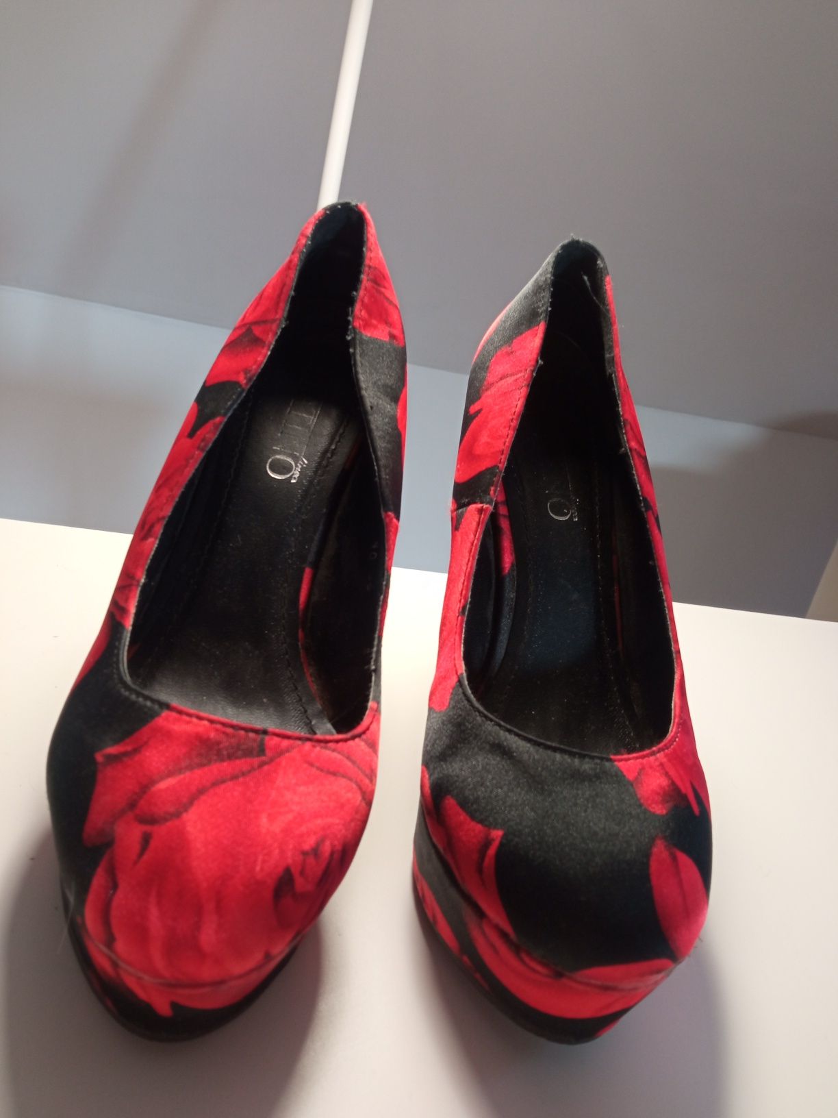 Buty na koturnie r 36 Platino Linea