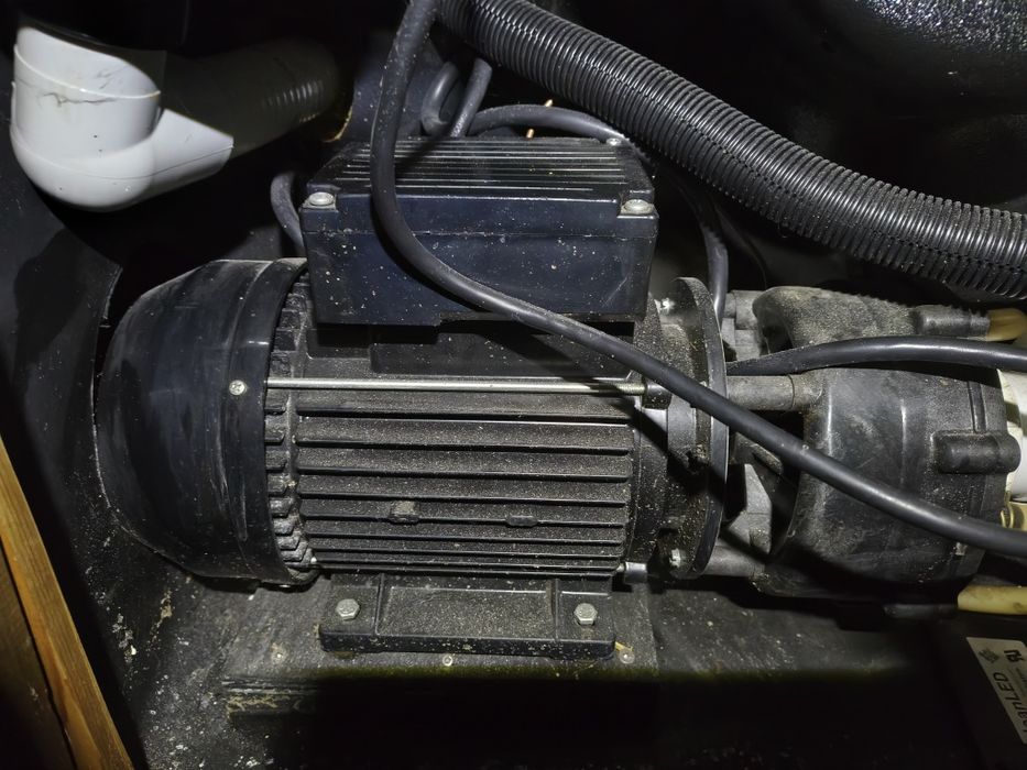 Jacuzzi ogrodowe amerykańskie Dynasty Spas 235x235.