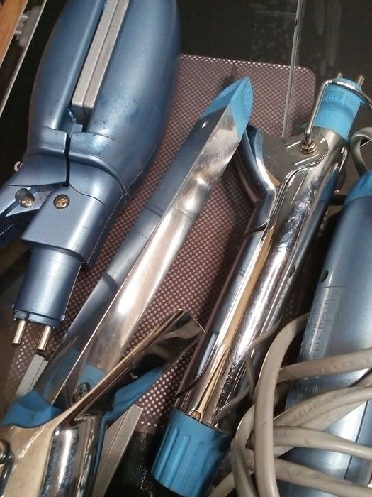 набор для укладки волос Vitek VT-1349 B Veronika (щипцы для завивки)