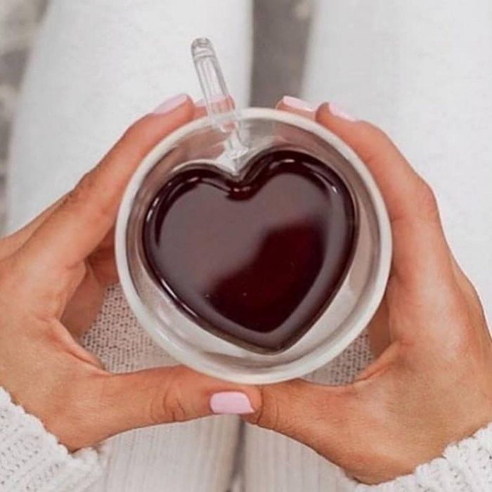 Моральна допомога та підтримка дівчатам та жінкам