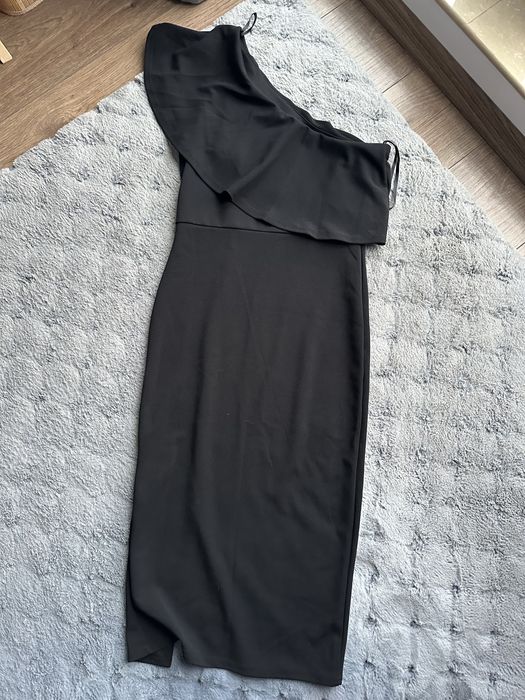 NOWA elegancka sukienka na jedno ramię Missguided