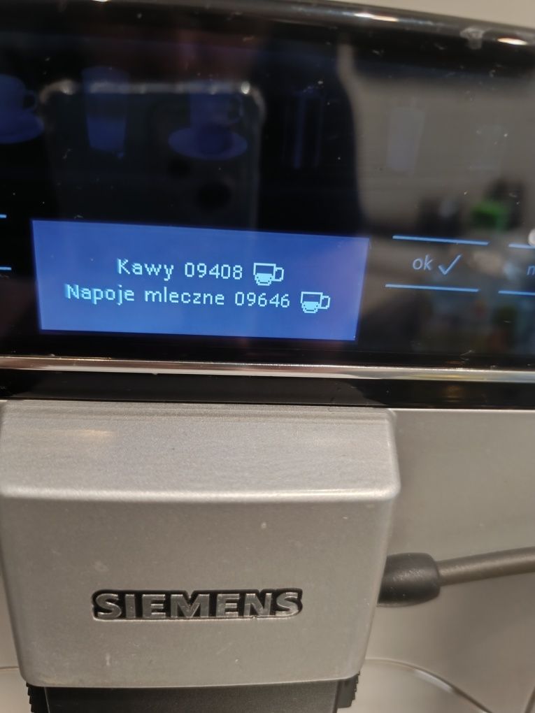Siemens eq.6 seria 300  w bdb stanie!
