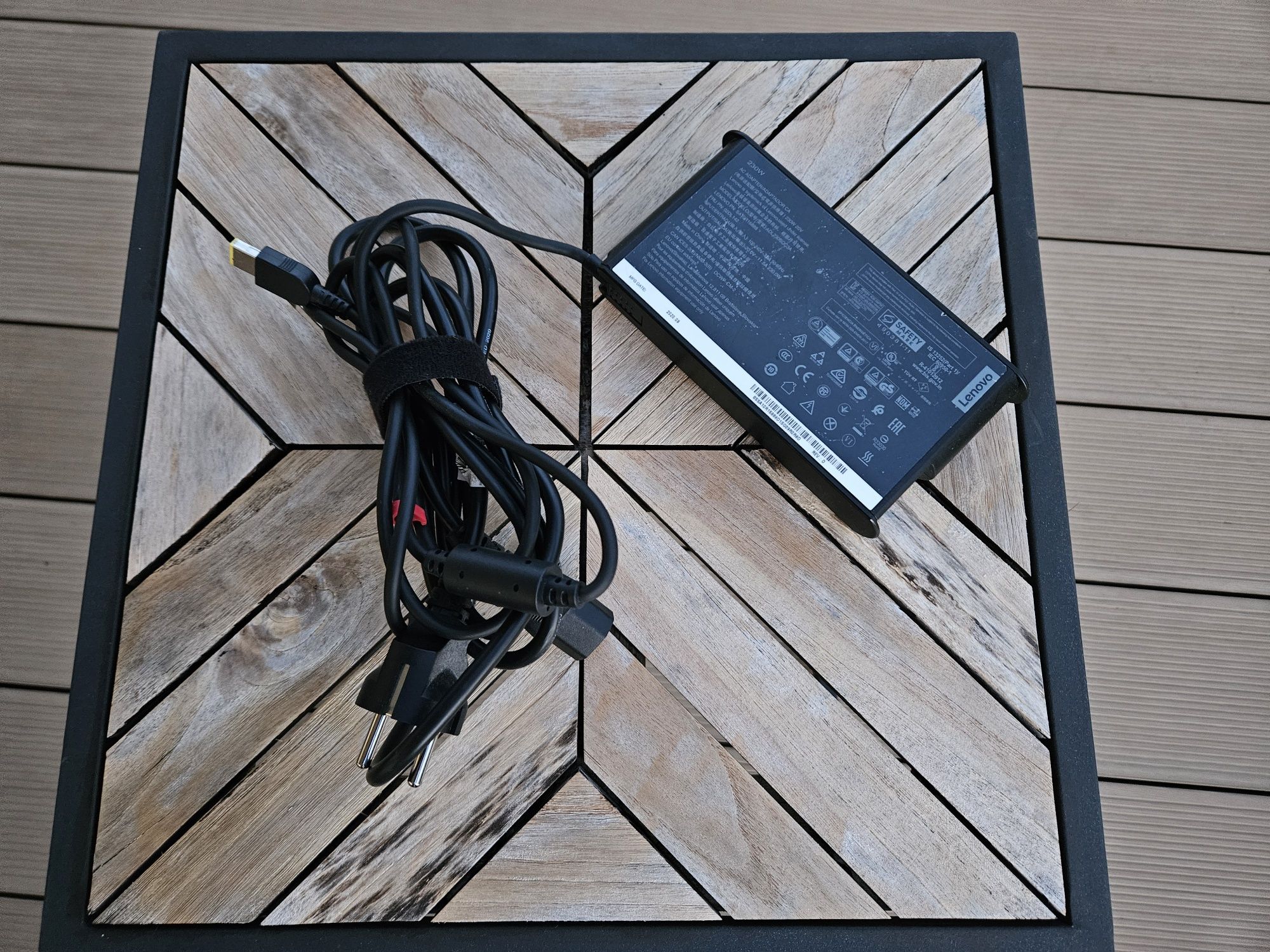 Laptop gamingowy Lenovo LEGION 5 15ARH05H Ryzen 5 16GB RTX 2060 1.5TB