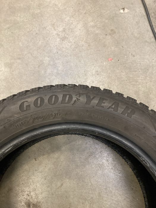4x 205/55 r16 continental ultragrip 9