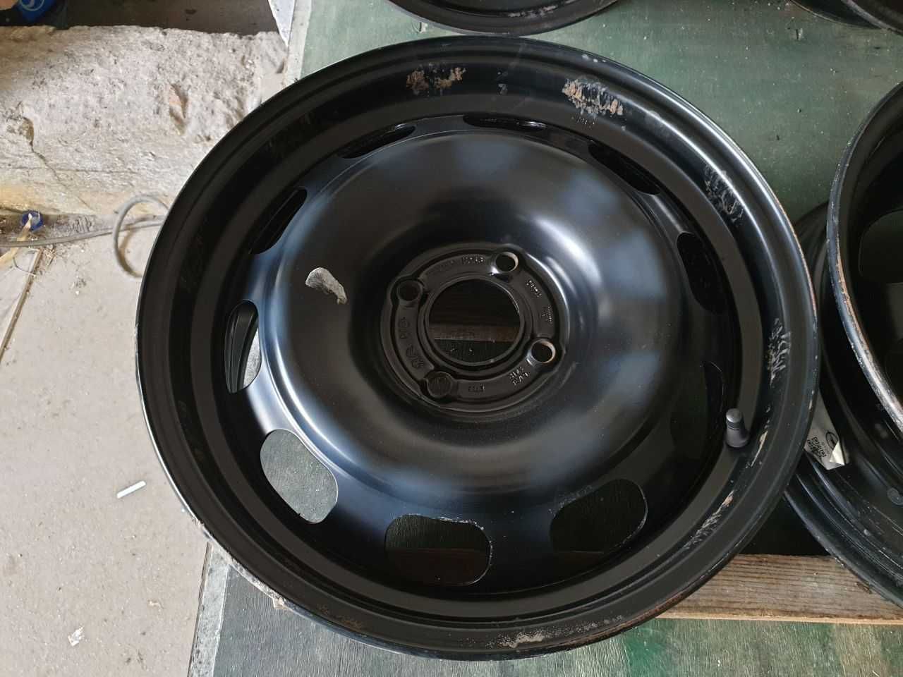 Felgi stalowe R16 4x108 6,5JX16H2 ET 38 Opel Corsa Peugeot 208