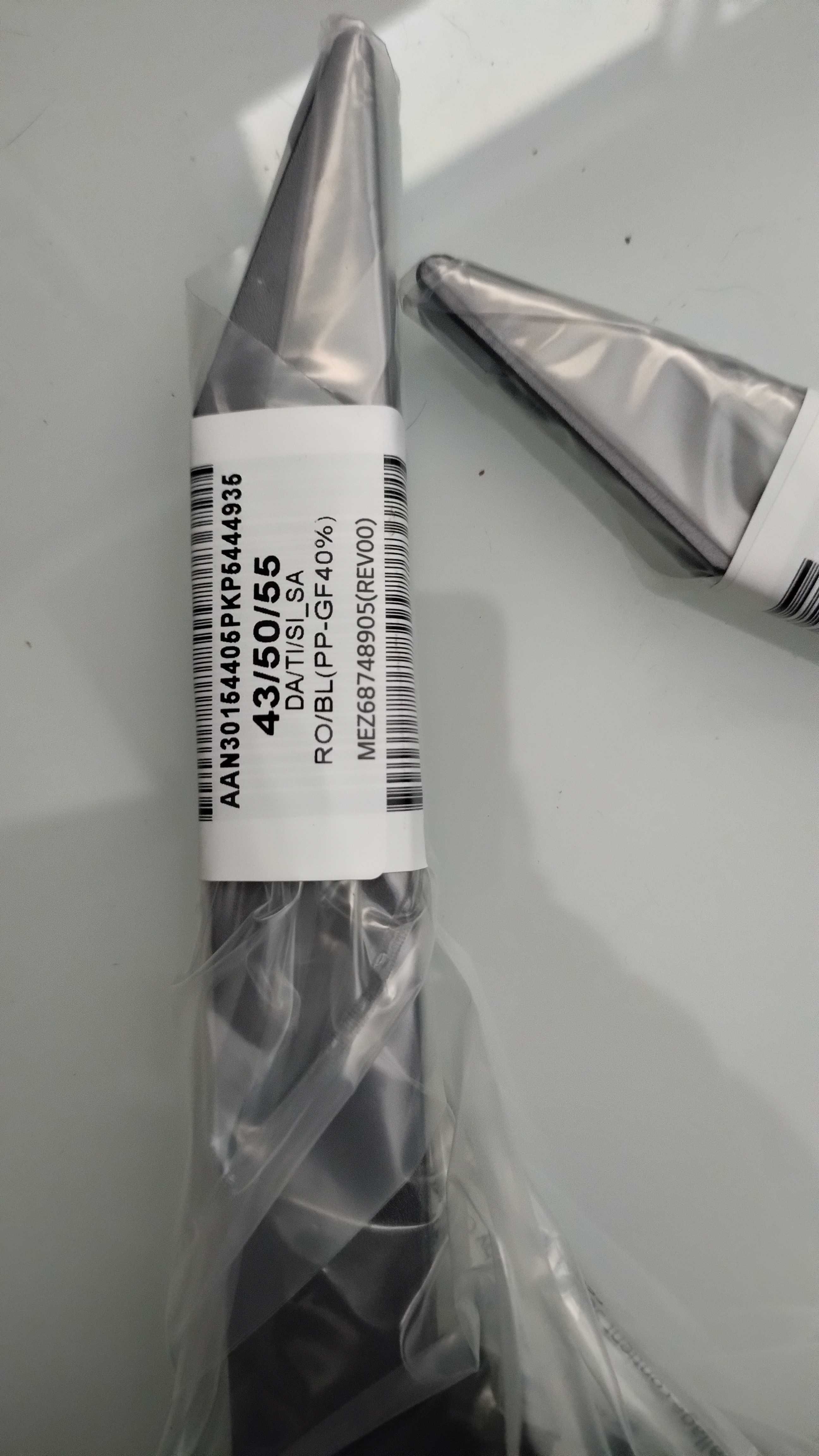 Pés de suporte TV LG - Completamente Novos, na embalagem original