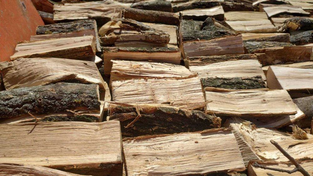 Найкращі дрова по породах в Одесі: якість, вибір, доставка!
