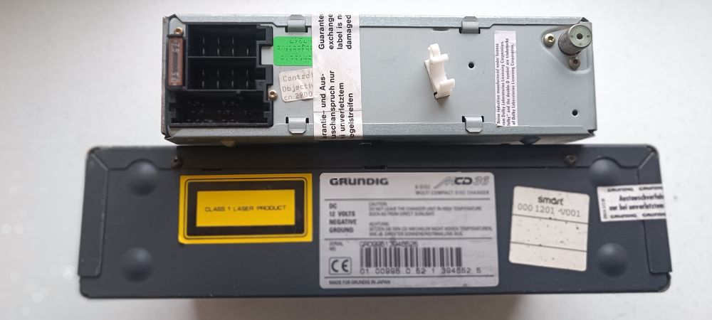 CD-ченджер и магнитола Grundig в Smart цена за комплект