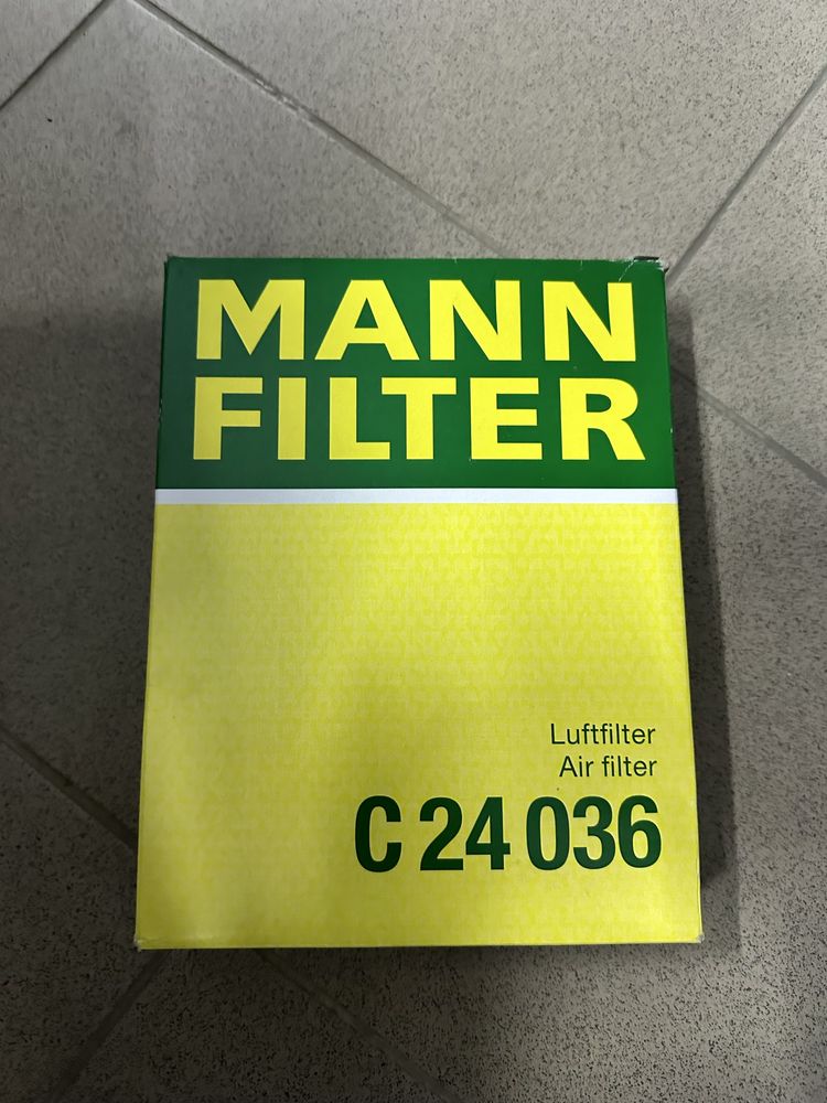 Продам воздушный фильтр Mann Filter C24036