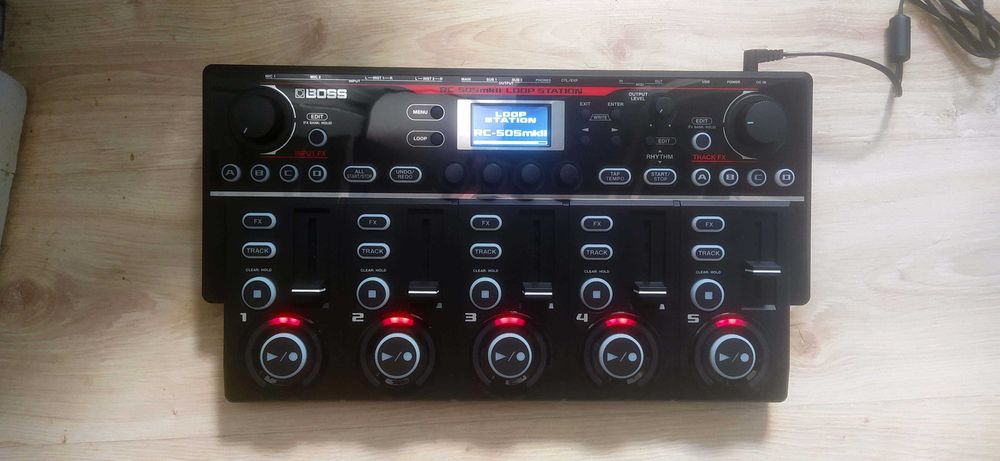 Boss RC-505 mkII Loop Station (novo)