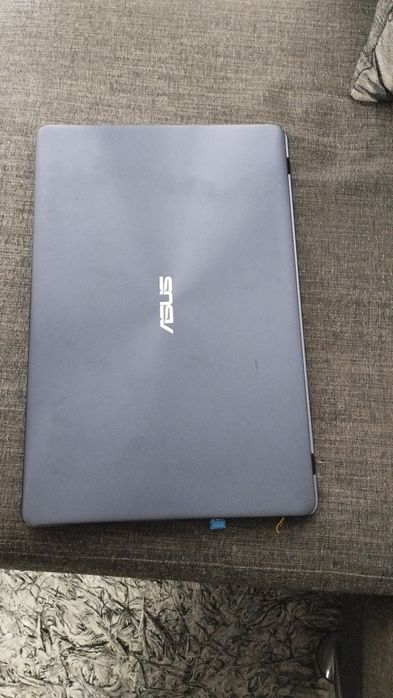 Sprzedam Asus VivoBook R702UA