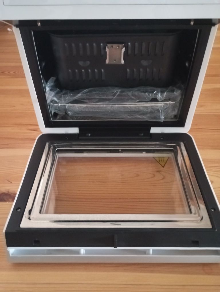 Frytkownica air fryer Klarstein AeroVital Cube 1600 W