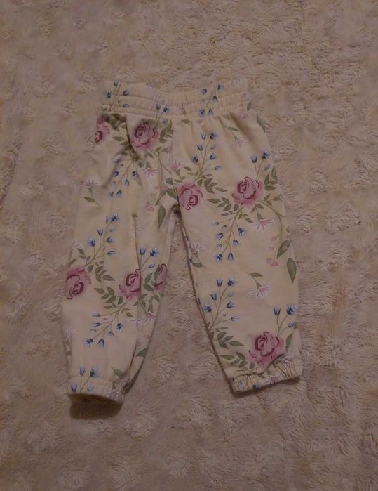 Dresy w kwiatki 74/80