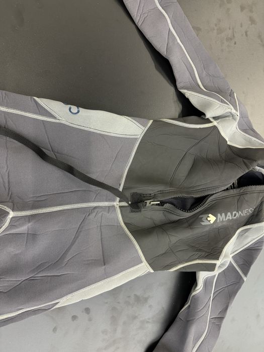 Fato de mergulho adquirido na Decathlon