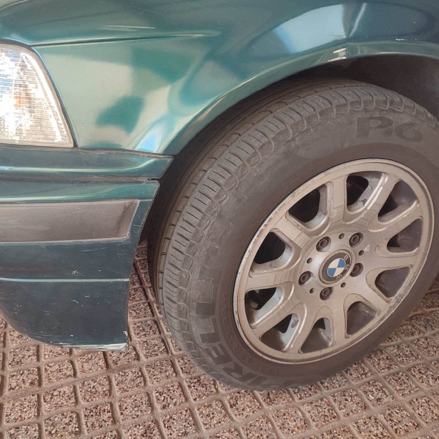Carro Bmw 316   cilindrada  1600 gpl