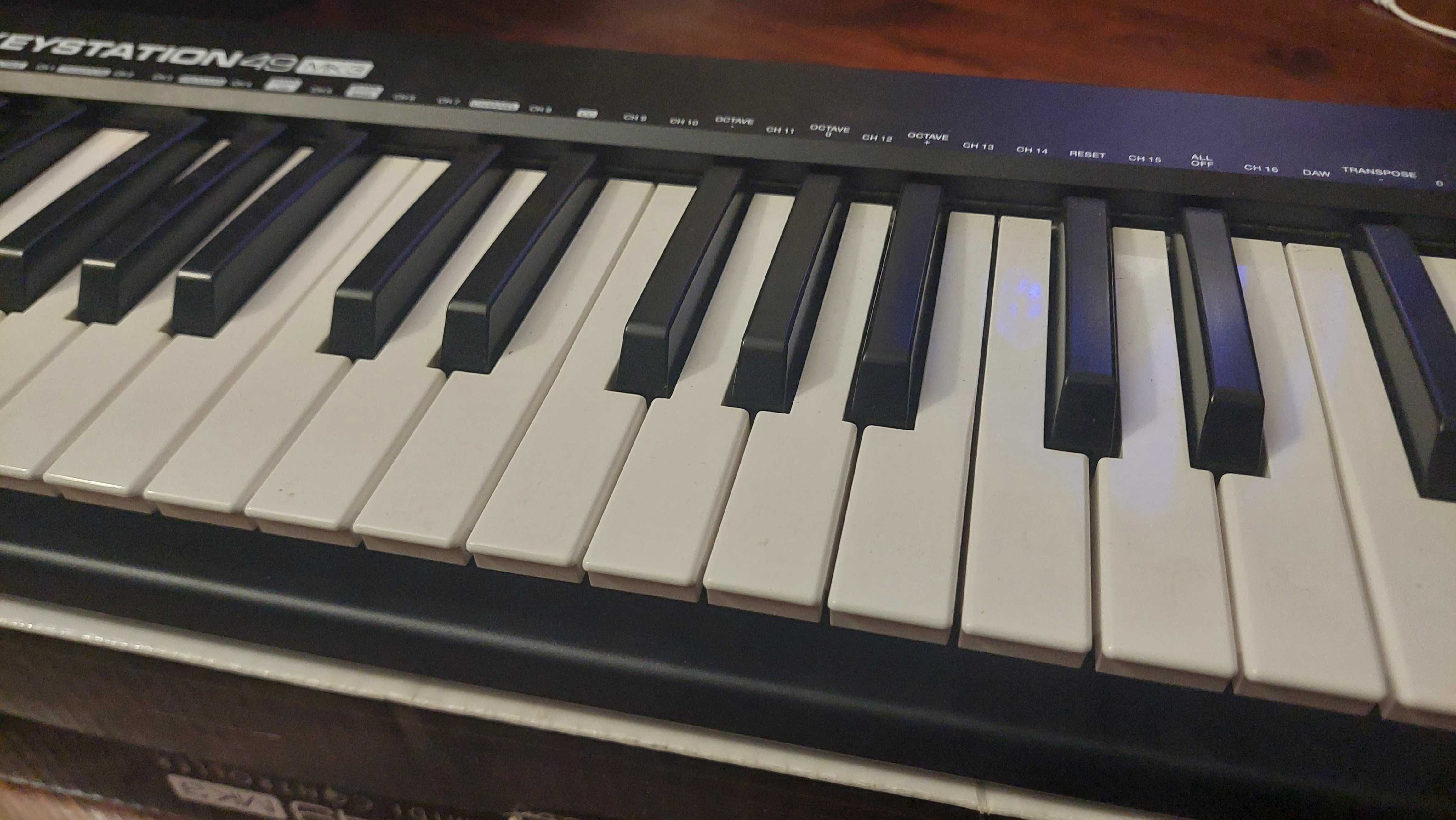 Teclado MIDI USB M-Audio Keystation 49 MK3