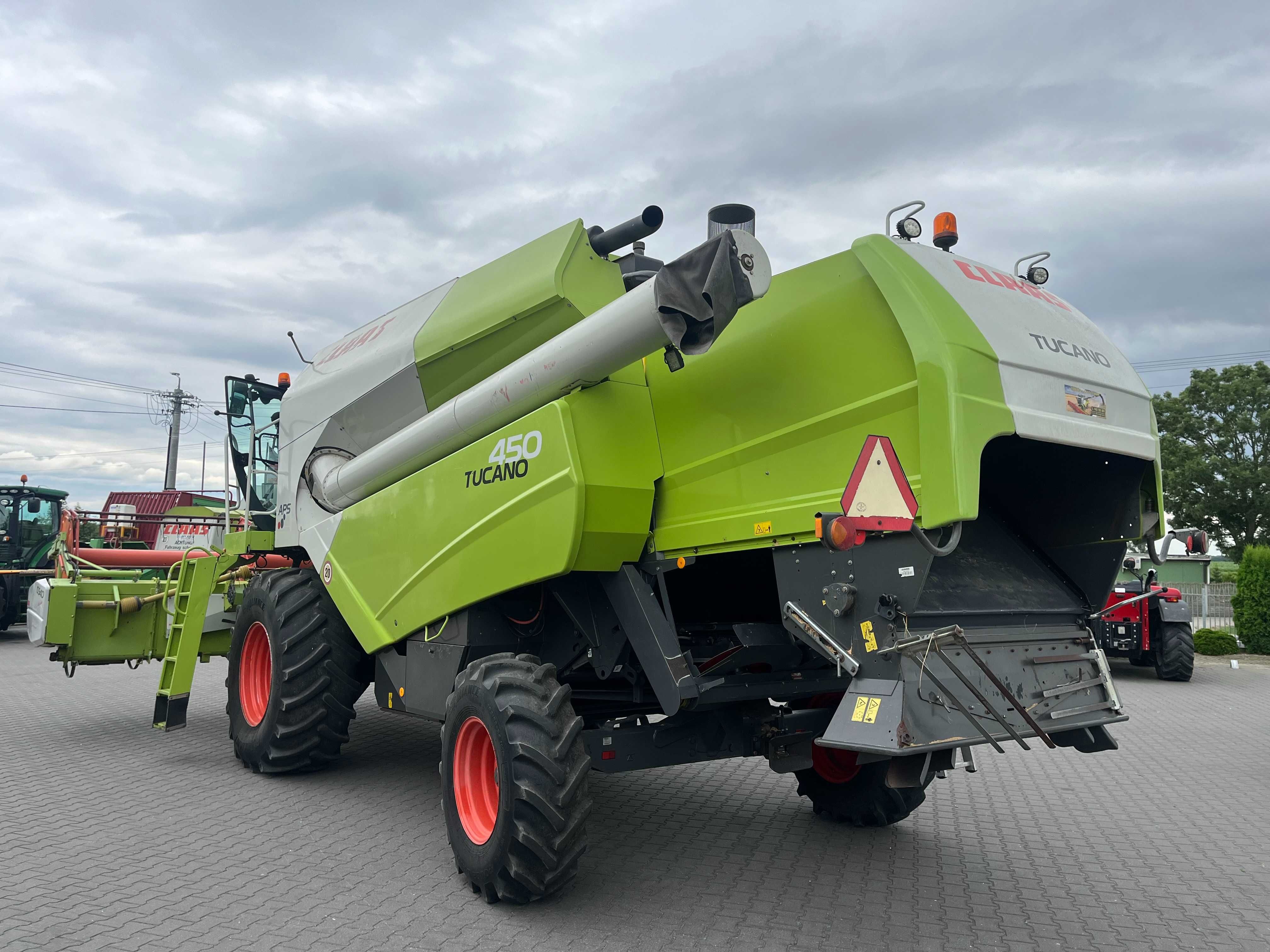 Claas Tucano 450