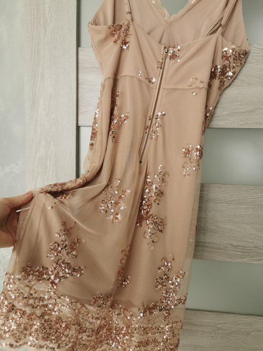 Piękna sukienka idealna na karnawał