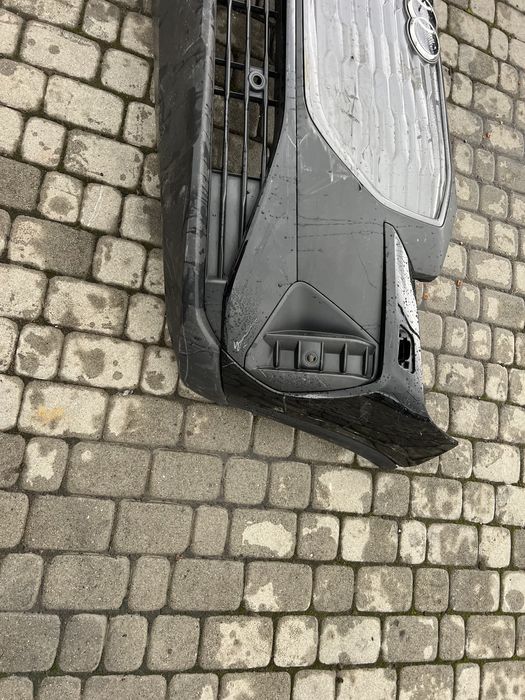 Бампер передній Audi Q4 E tron