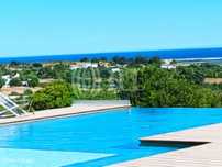 Moradia T4 com vista mar e piscina, em Fuseta, Algarve