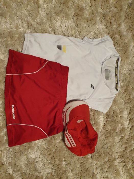 Zestaw ubrań sportowych Babolat 10-12 lat + czapka z daszkiem gratis!