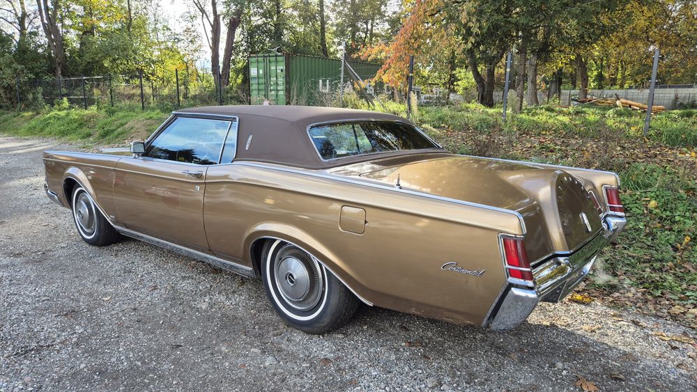 Lincoln Continental Mark 3