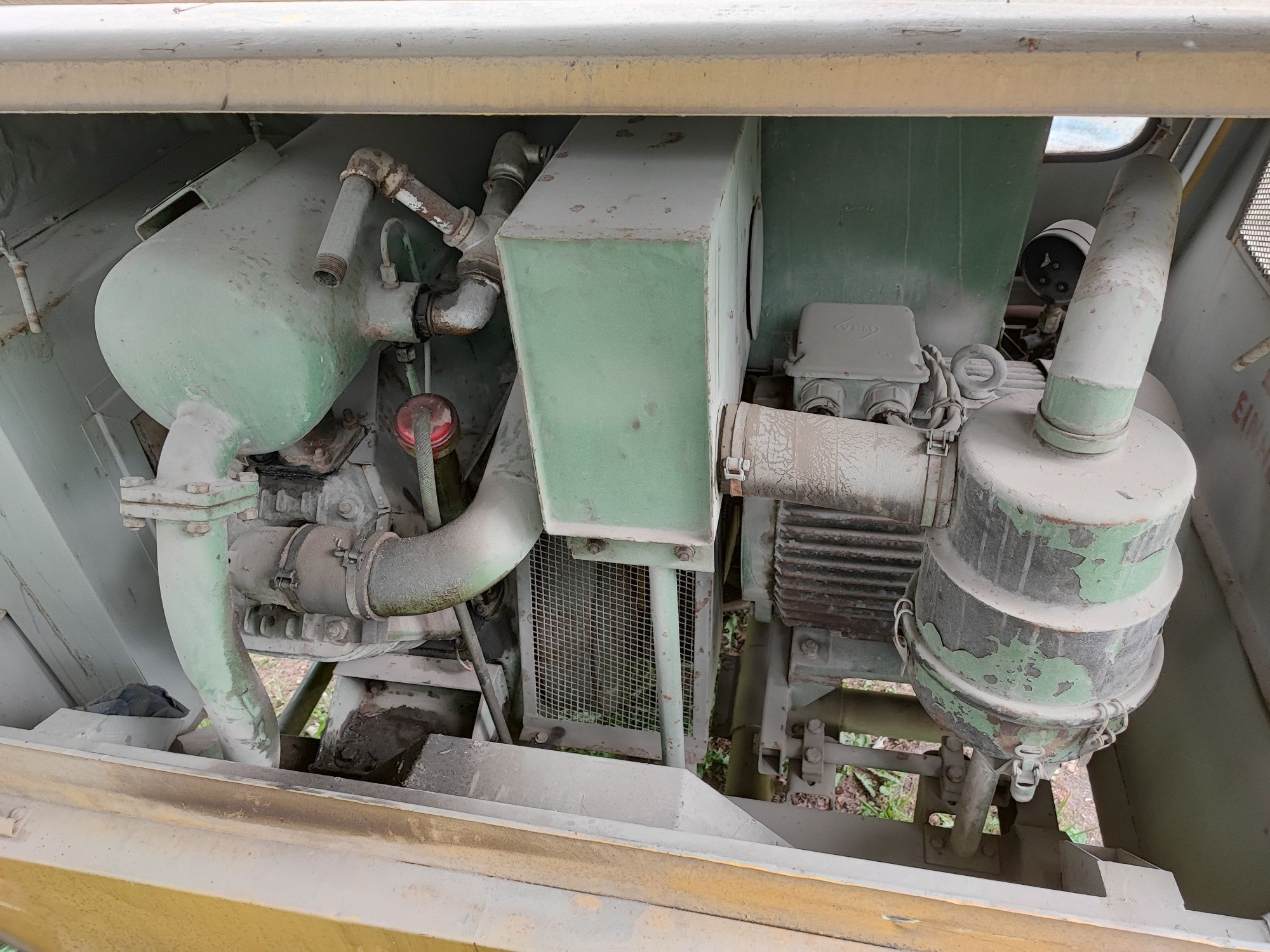 Sprężarka tłokowa DDR silnik 18 kw