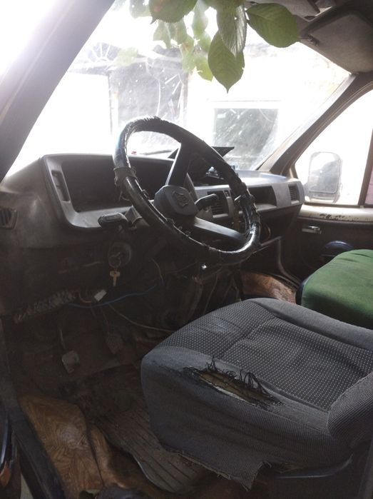 Продам срочно газель бортову