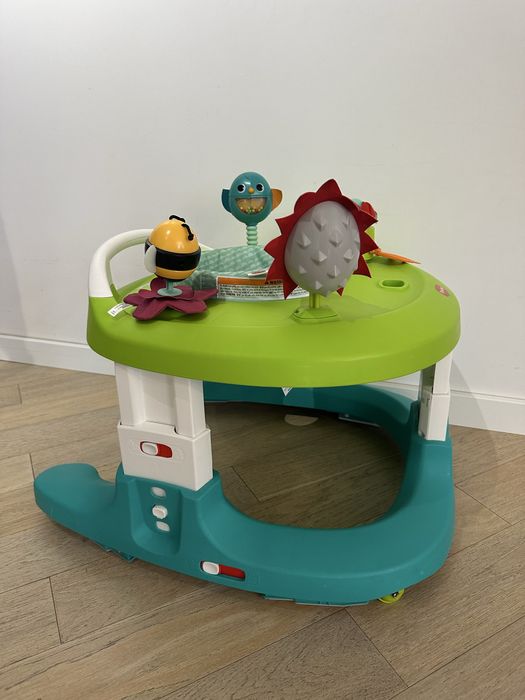 Ходунки та розвиваючий центр Tiny Love