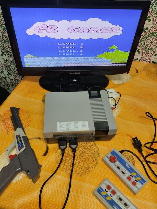 Consola antiga de jogos dos anos 90